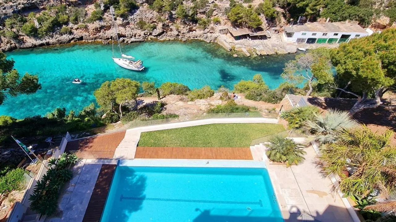 * The Crystal Bay * Luxury Bay And See View Villa Cala Pi  0*, Cala Pi (Mallorca)