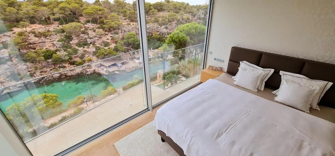 * The Crystal Bay * Luxury Bay And See View Villa Cala Pi  0*, Cala Pi (Mallorca)